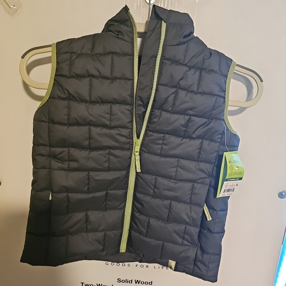 NWT Lake & Trail Boys Size M(8) Dark Gray Puffer Vest Green Trim Zip Pockets